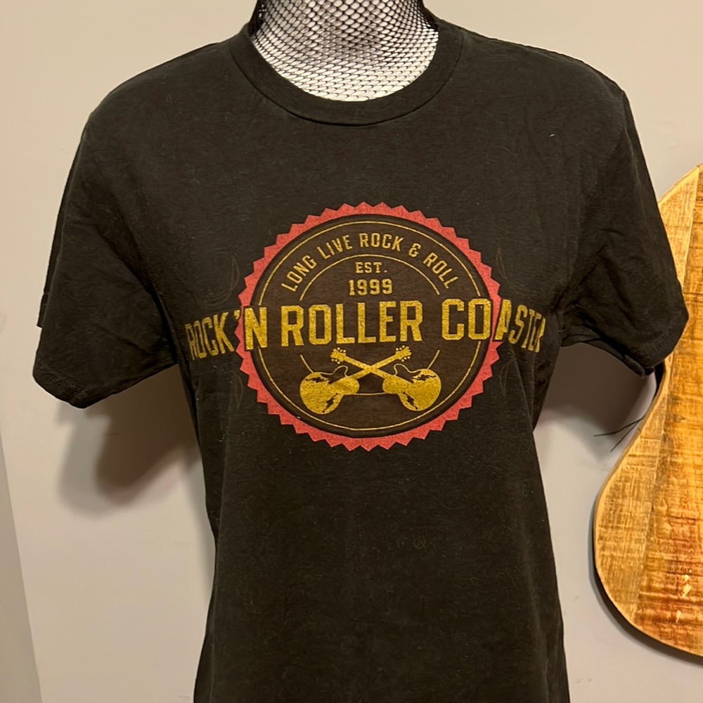 Disneyland Rock N’ Rollercoaster ride theme tee small